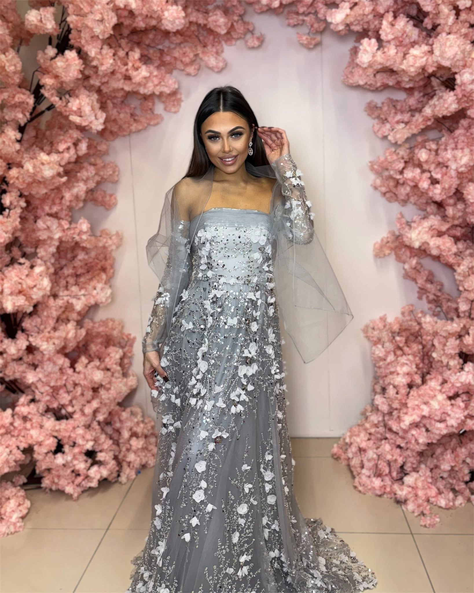 Dámske spoločenské šaty SUBARU strieborné