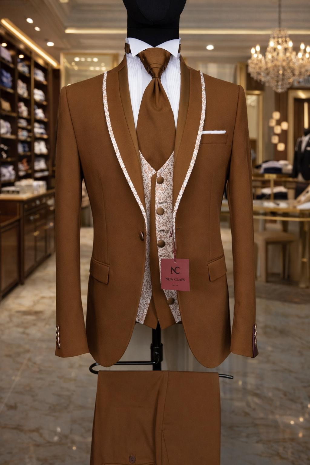 Slávnostný pánsky oblek KOKO hnedý