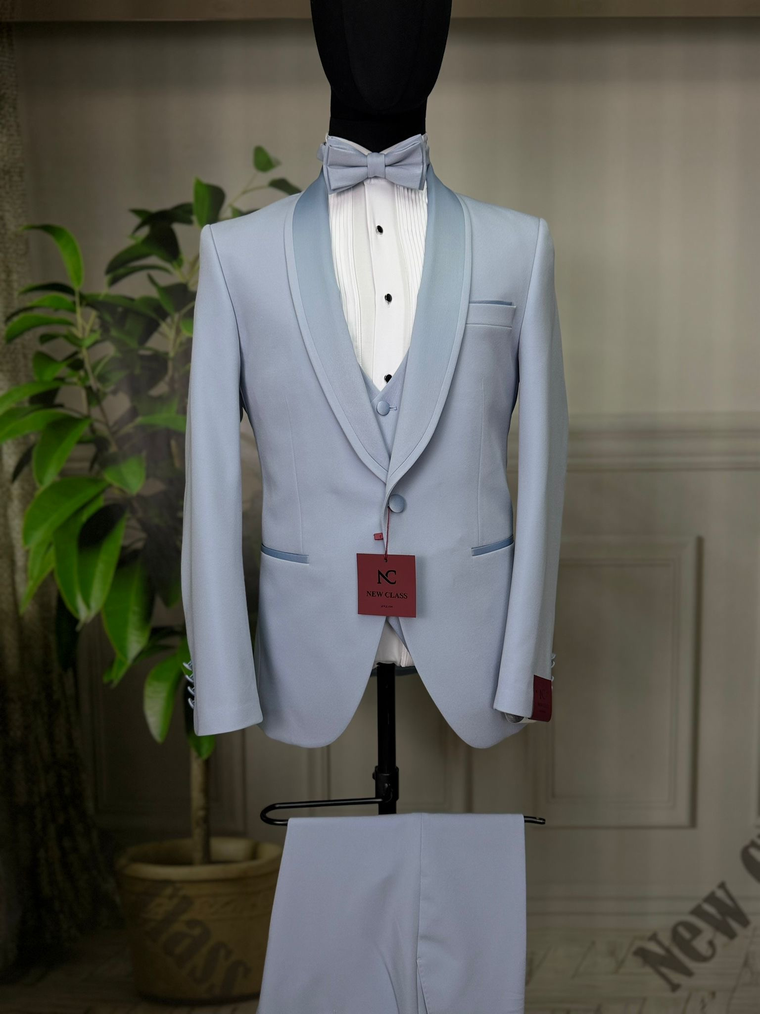 Slávnostný pánsky oblek LORENZO modrý