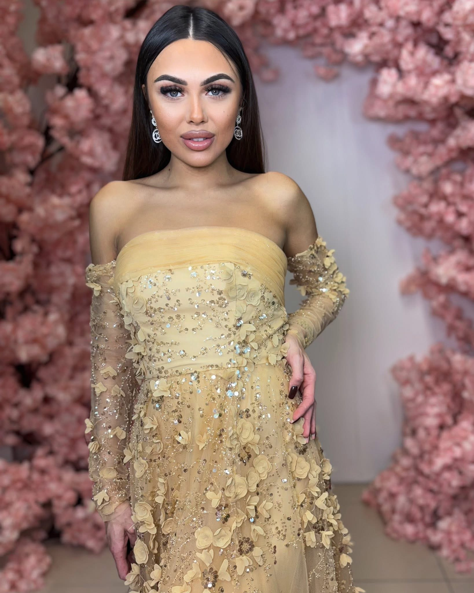 Dámske spoločenské šaty SUBARU zlaté