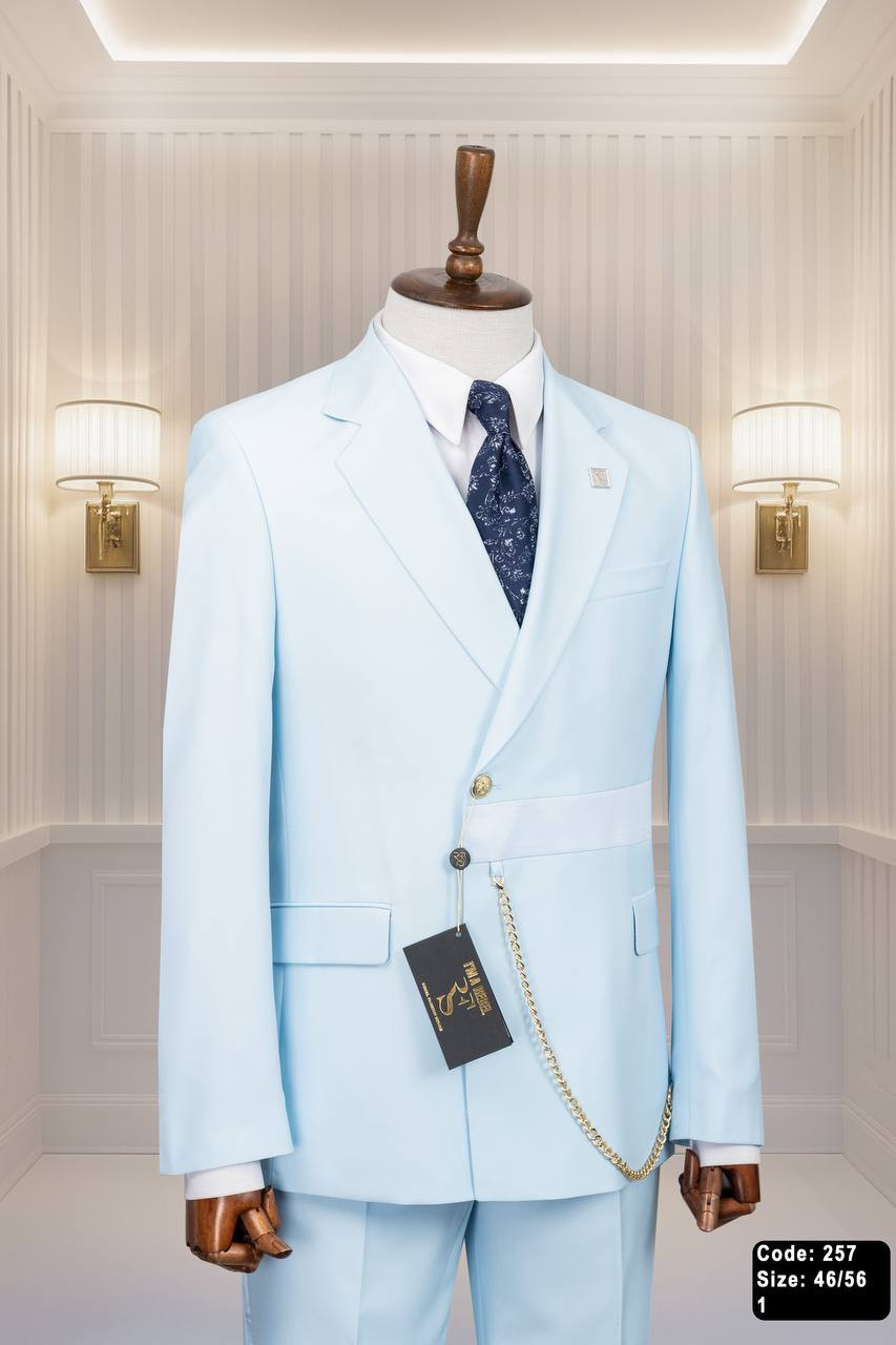 Slávnostný oblek Konrád bledo-modrý