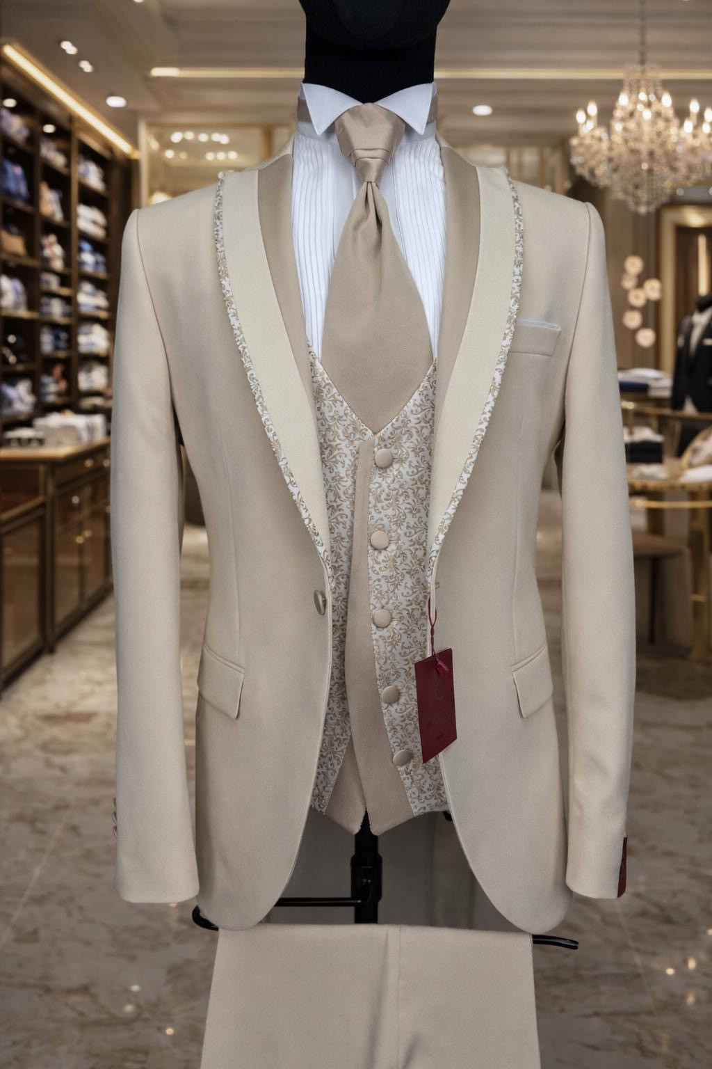 Slávnostný pánsky oblek MARIO béžový