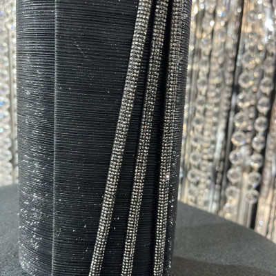 Kabelka spoločenská čierna stras