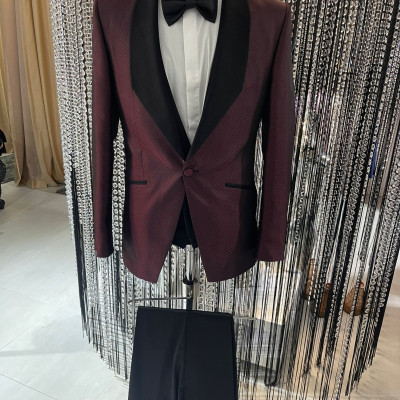 Slávnostný pánsky oblek BAGGI bordó