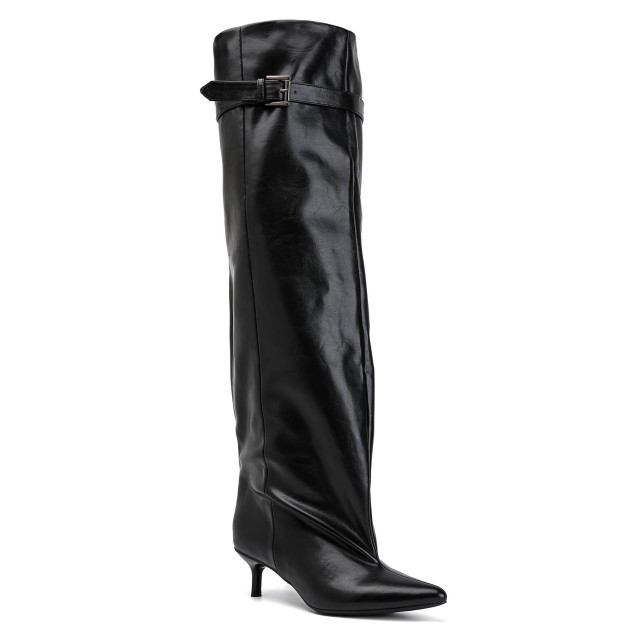 ✨ Čižmy, ktoré pritiahnu každý pohľad! ✨  Elegantné vysoké čižmy v luxusnom tmavohnedom odtieni s jemným leskom, trendy nariaseným efektom a štýlovou prackou. 🤎 Špicatá špička a úzky podpätok